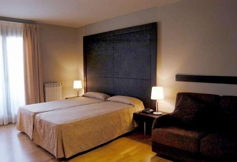 스탠다드 룸, Bernat De So