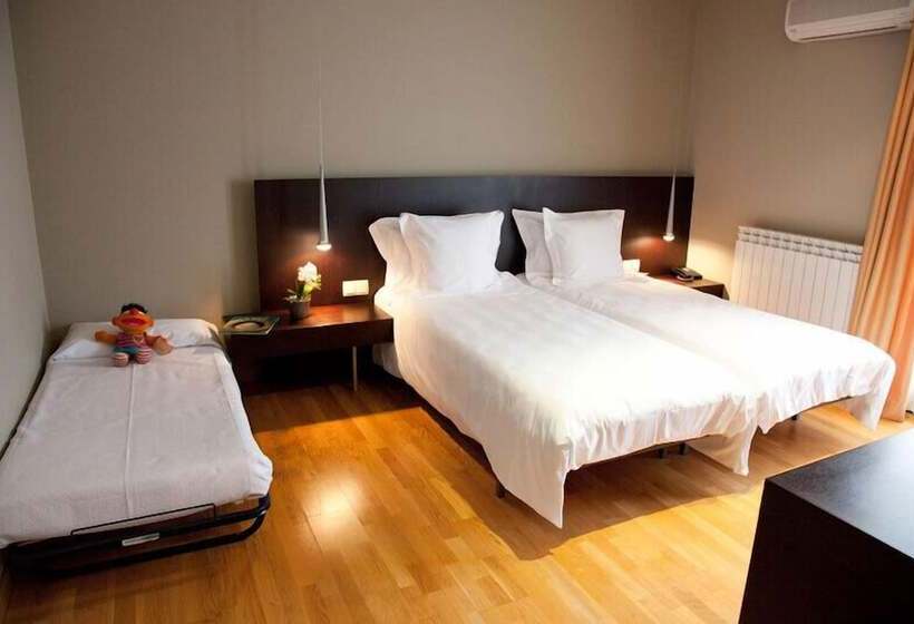 스탠다드 룸, Bernat De So