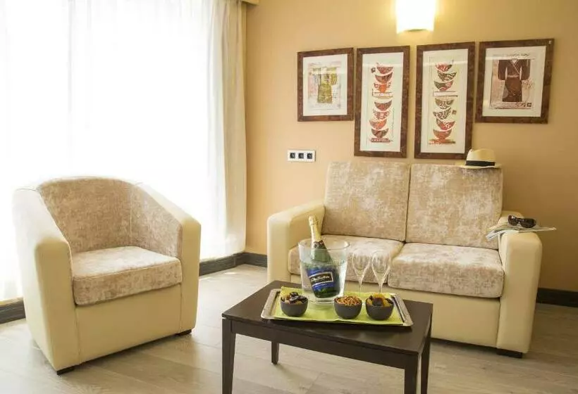 سوییت جونیور, Best Western Plus Cannes Riviera