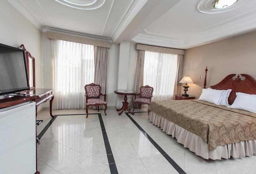 Номер Стандарт Вид на Сад, Canciller