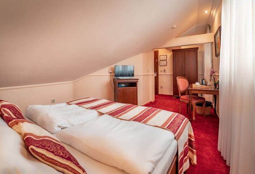 Номер Стандарт, Capital With Private Wellness