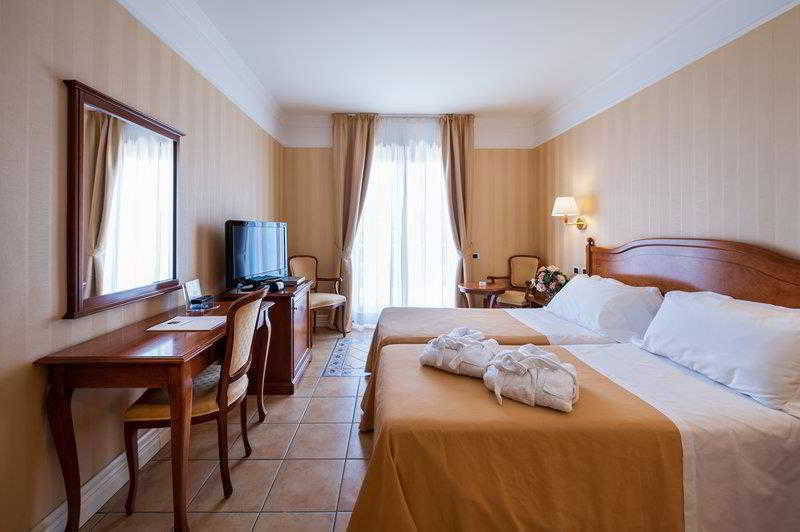 Номер Стандарт Трехместный, Dioscuri Bay Palace