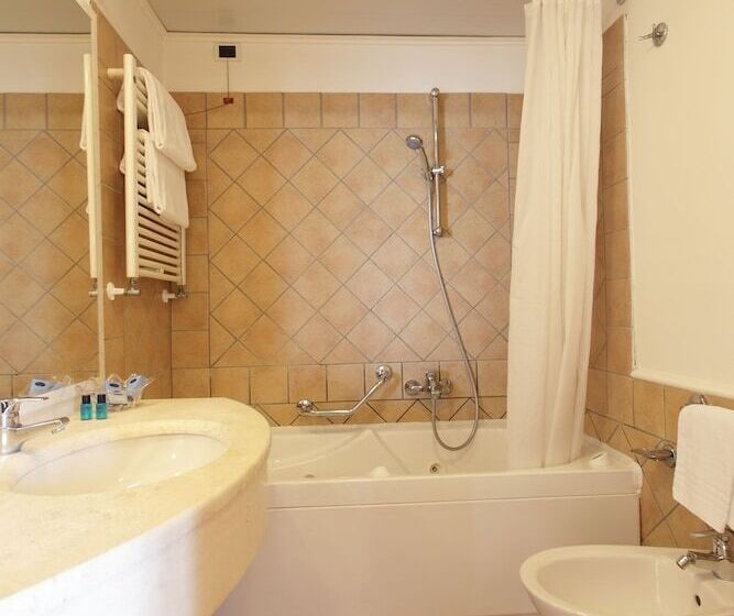 اتاق استاندارد چهار تخته, Dioscuri Bay Palace