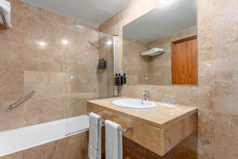 اتاق استاندارد با چشم‌انداز, Eurostars Toledo