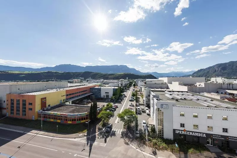 キングサイズベッドのデラックスルーム, Four Points Sheraton Bolzano Bozen