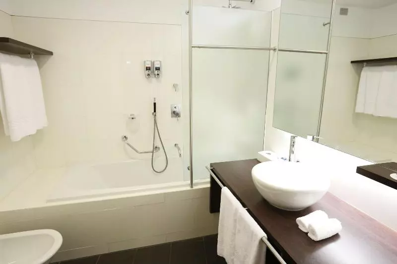 キングサイズベッドのエクゼクティブルーム, Four Points Sheraton Bolzano Bozen