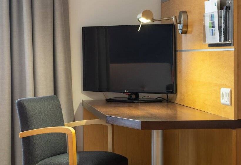 חדר סטנדרט, Holiday Inn Express Lisbon Oeiras, An Ihg