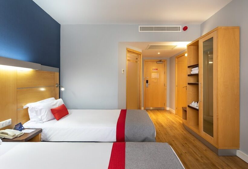 חדר סטנדרט, Holiday Inn Express Lisbon Oeiras, An Ihg