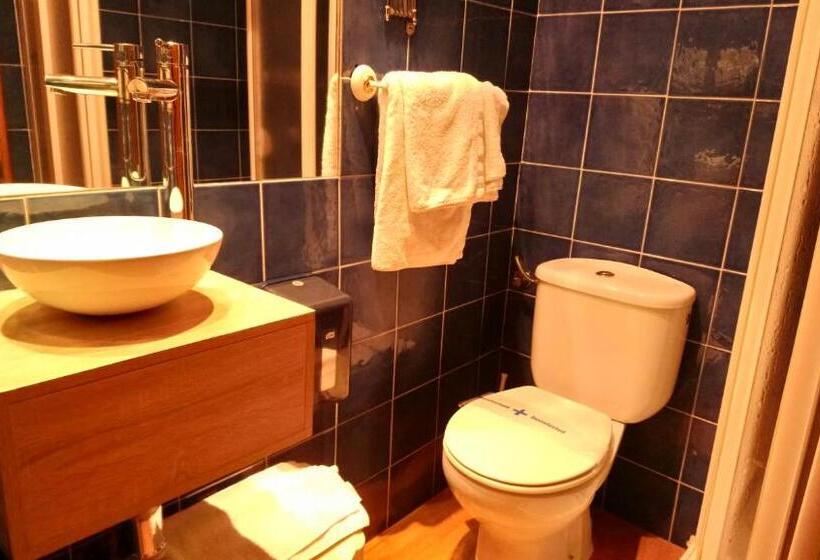 Номер Стандарт, Hostal Isis