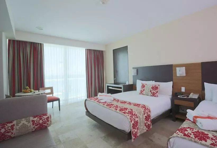 Club Room Sea View, Krystal® Cancún