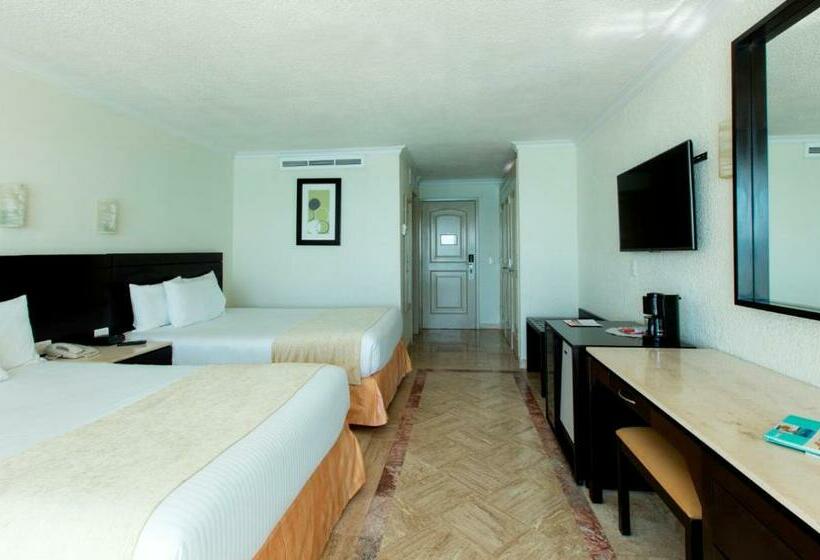 带2个双人床的标准工作室, Krystal Cancun