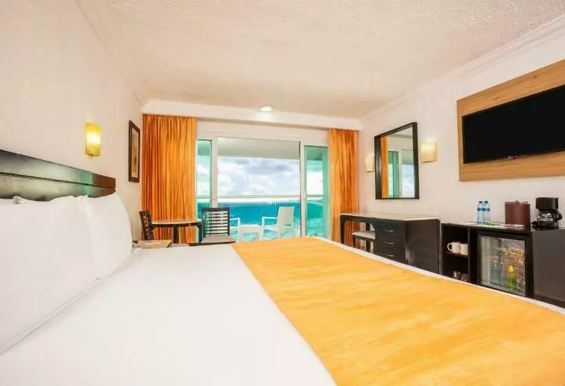 اتاق لوکس با چشم‌انداز دریا, Krystal® Cancún