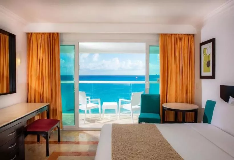 اتاق لوکس با چشم‌انداز دریا, Krystal® Cancún