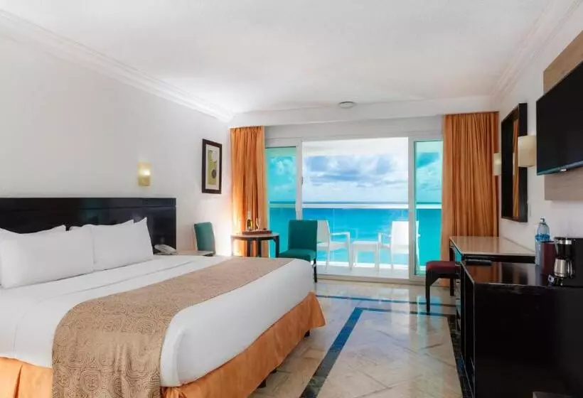 اتاق لوکس با چشم‌انداز دریا, Krystal® Cancún