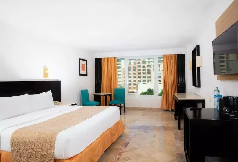 اتاق استاندارد با تخت بزرگ, Krystal® Cancún