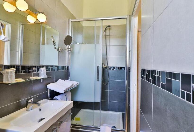 اتاق راحتی, Les Lavandes