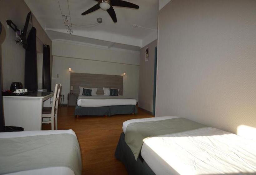 اتاق استاندارد چهار تخته, Les Lavandes