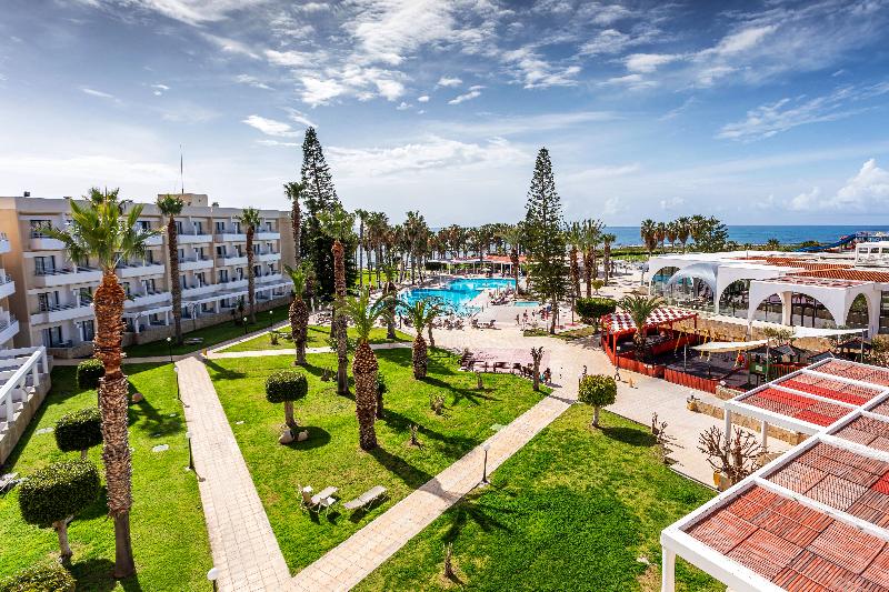 اتاق استاندارد, Louis Phaethon Beach