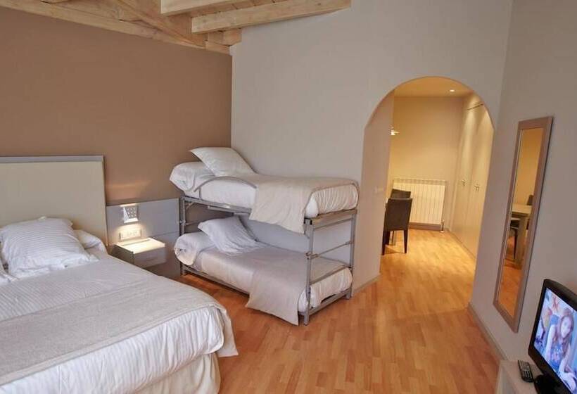 패밀리 아파트, Nagusi