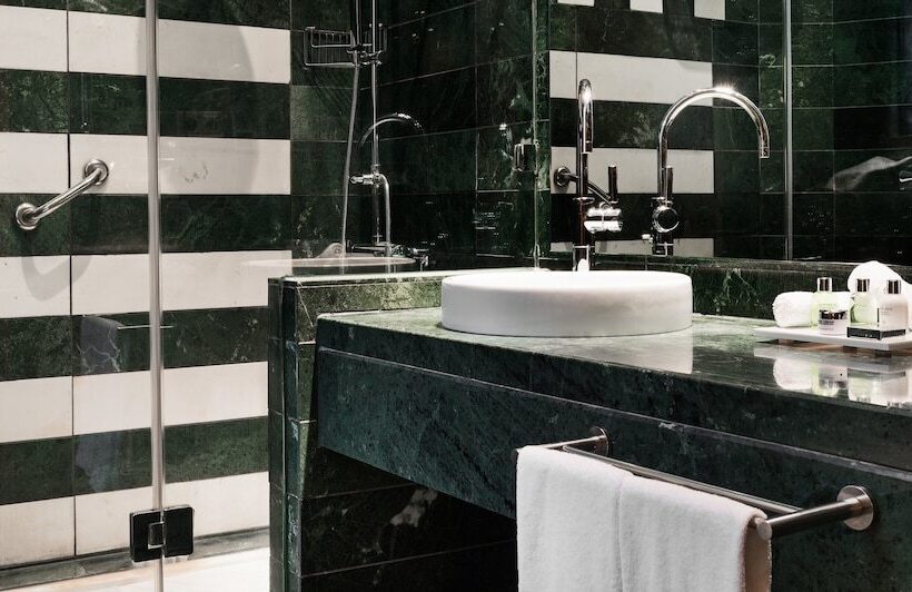 اتاق سوپریور با چشمانداز, NH Collection Madrid Paseo Del Prado