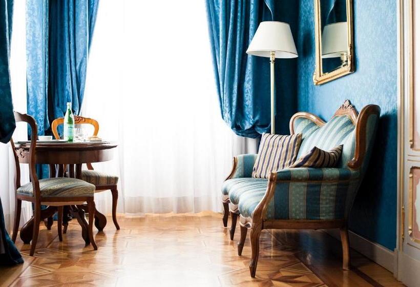 جناح جونيور, Relais & Chateaux Villa Crespi