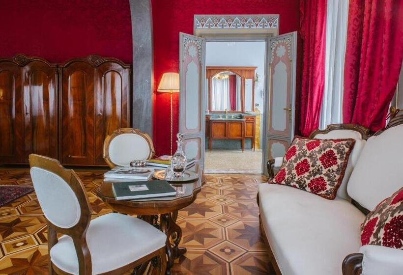 جناح مطل على البحيرة, Relais & Chateaux Villa Crespi