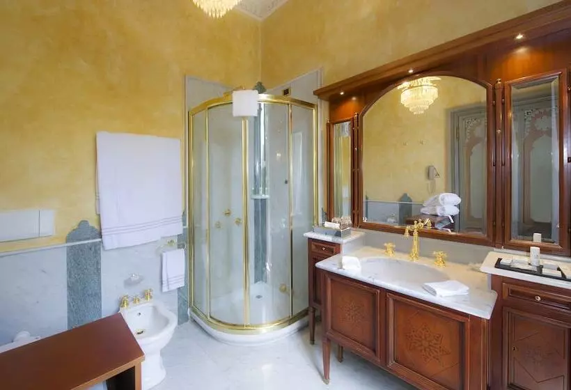 デラックスルーム, Relais & Chateaux Villa Crespi