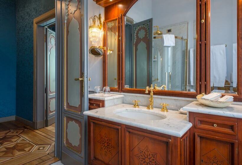 جناح جونيور, Relais & Chateaux Villa Crespi