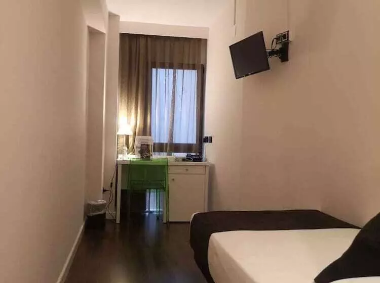 اتاق استاندارد یک نفره, Teruel Plaza