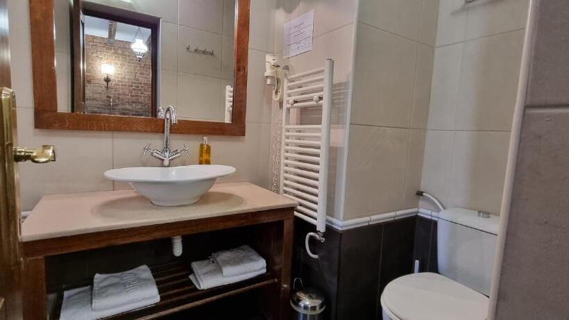 غرفة قياسية, Topaz Boutique