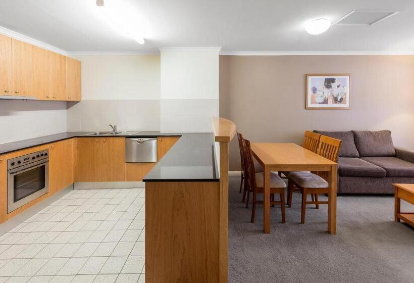 带2个卧室的公寓, Nesuto Canberra