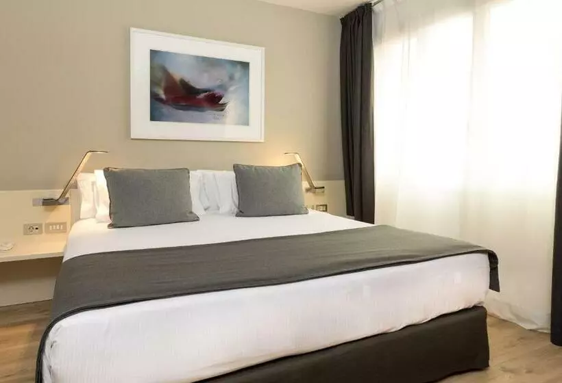 اتاق استاندارد با تخت بزرگ, Sercotel Amister Art Hotel Barcelona