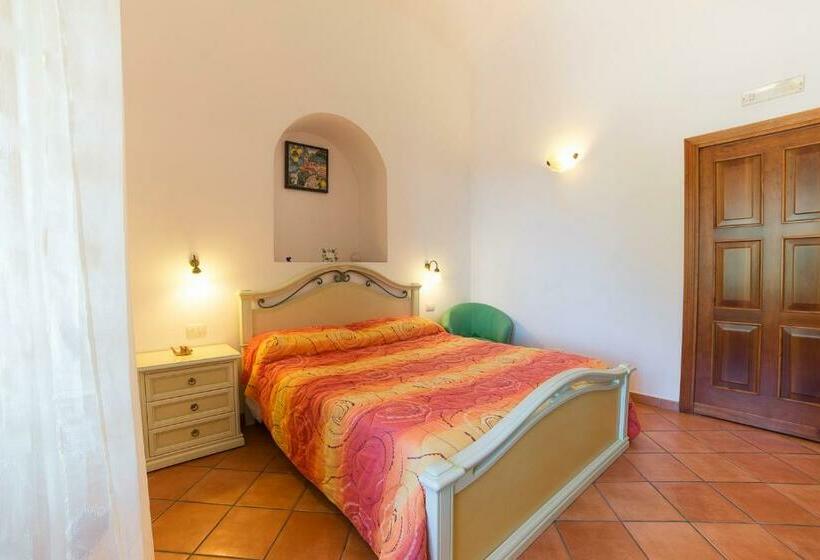 اتاق استاندارد با چشم‌انداز دریا, Montagnella Relax