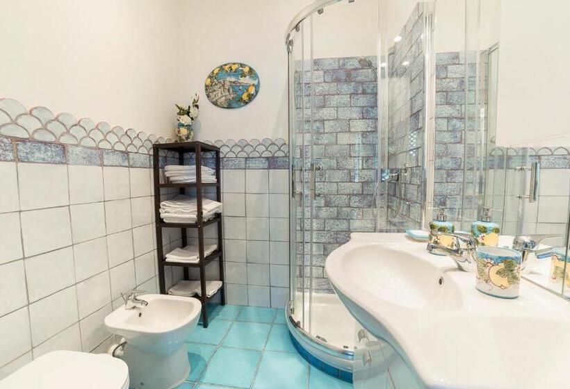 سوییت جونیور, Montagnella Relax