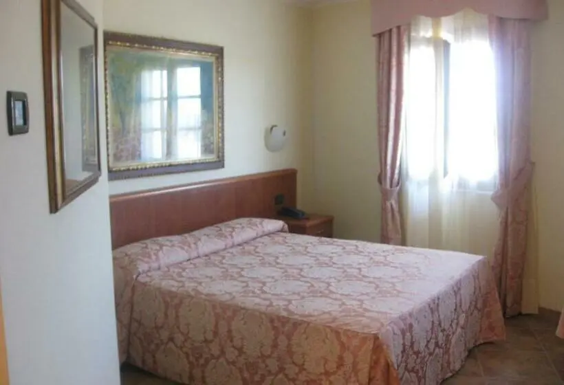 バルコニー付きスタンダードルーム, Albergo Giardino