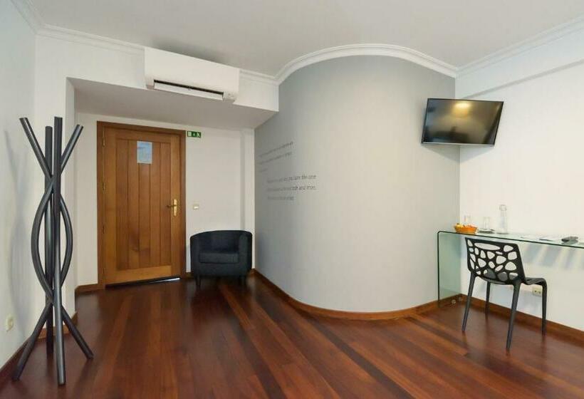 スイート, Serravale - House & Nature