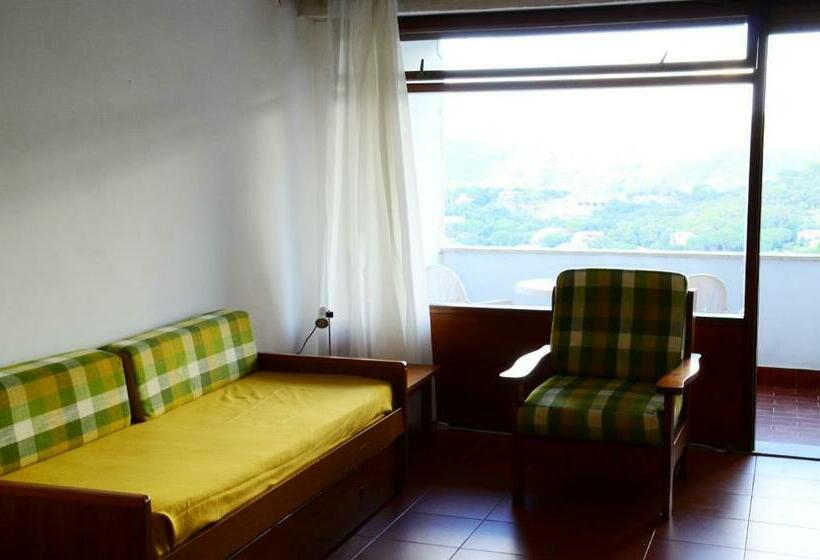 استودیو استاندارد با تراس, Residence Napoleon By Helloelba