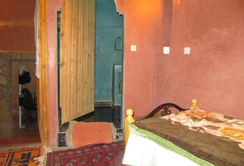 Номер Стандарт Трехместный, Auberge Des Cavaliers Du Todra