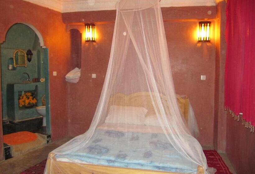 Номер Стандарт Трехместный, Auberge Des Cavaliers Du Todra