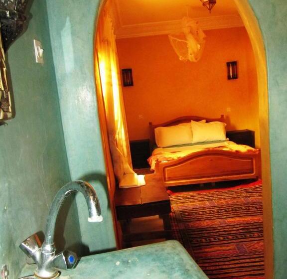 コンフォートルーム, Auberge Des Cavaliers Du Todra