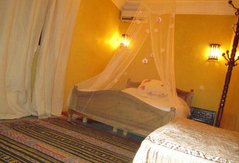 コンフォートルーム, Auberge Des Cavaliers Du Todra