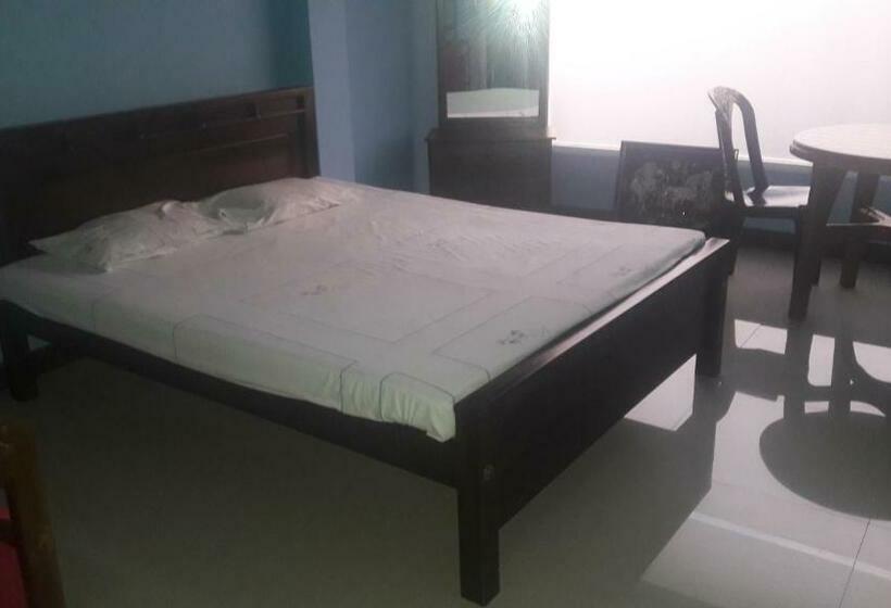 이코노미 룸, Saragama Residence