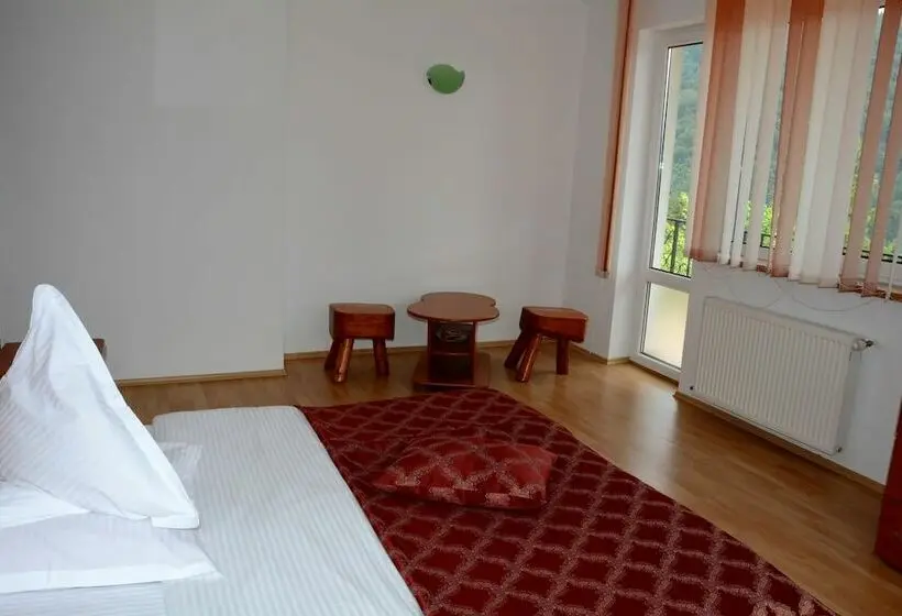 Standard Kolmen Hengen Huone, Casa Ana