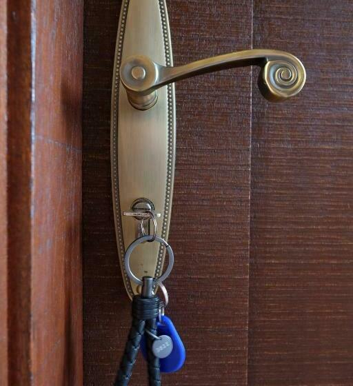 주니어 스위트 발코니, 38pc Boutique