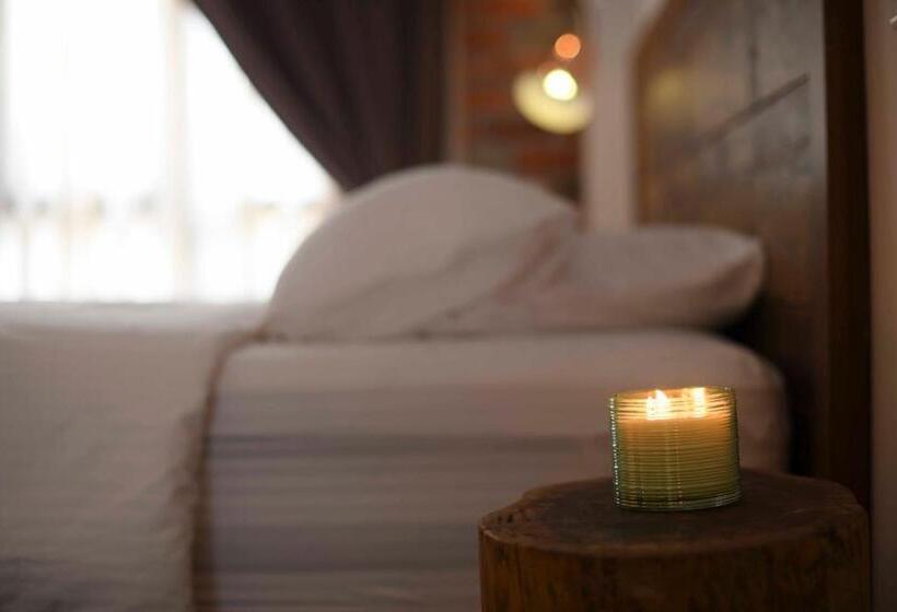 주니어 스위트 발코니, 38pc Boutique