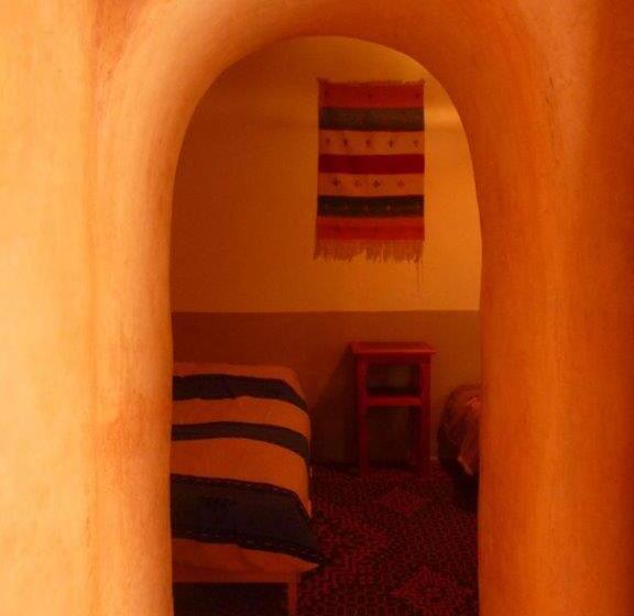 חדר סטנדרט לארבעה, Ayouze Auberge