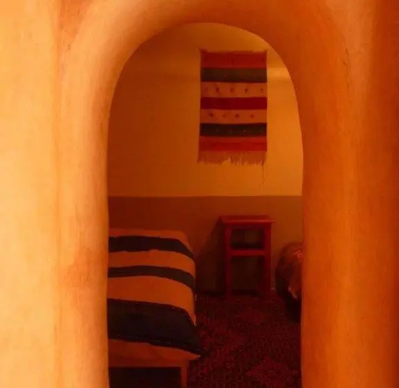 Standard Neljän Hengen Huone, Ayouze Auberge