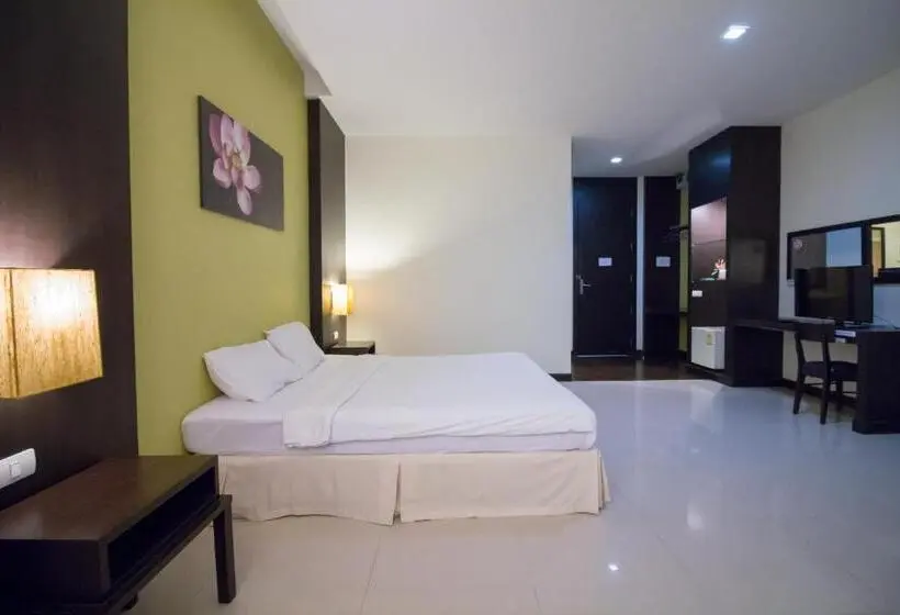 Habitación Superior, Jumbo House