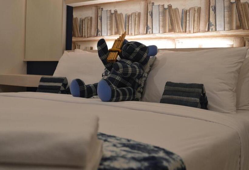 デラックスルーム, Ud Capital