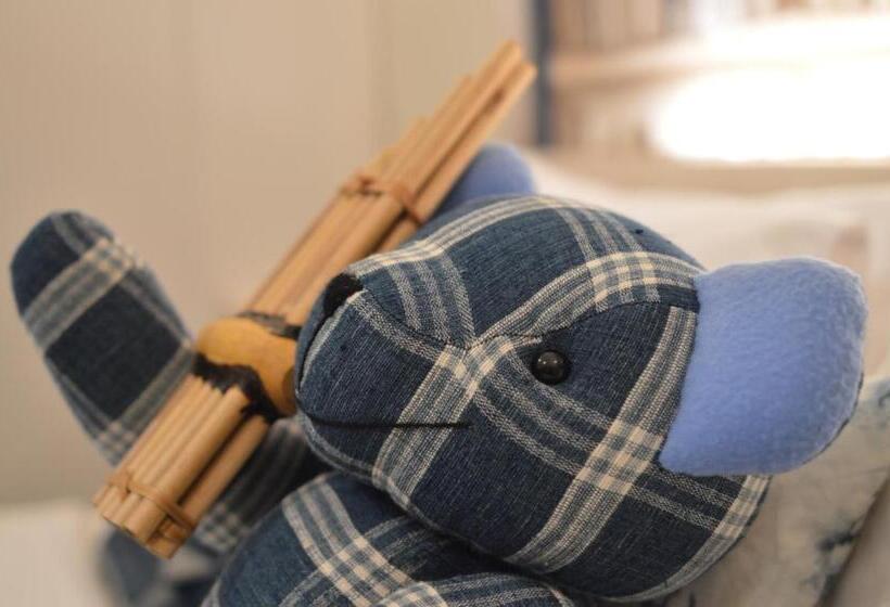 バルコニー付きデラックスルーム, Ud Capital